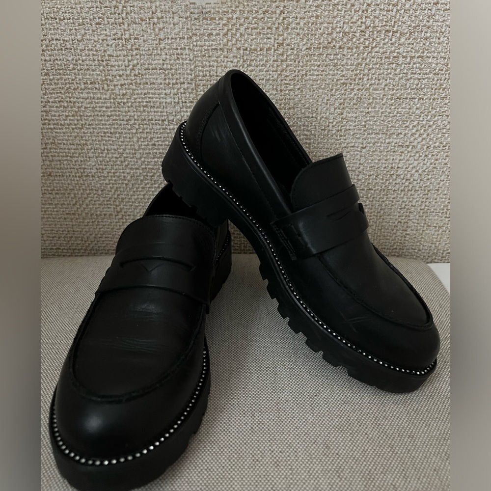 Aqua loafers. Black. Sz. 8